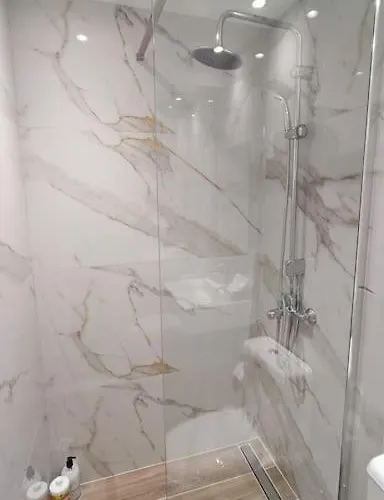 Verano Oasis Apartment_near The Sea-free Parking Apartament